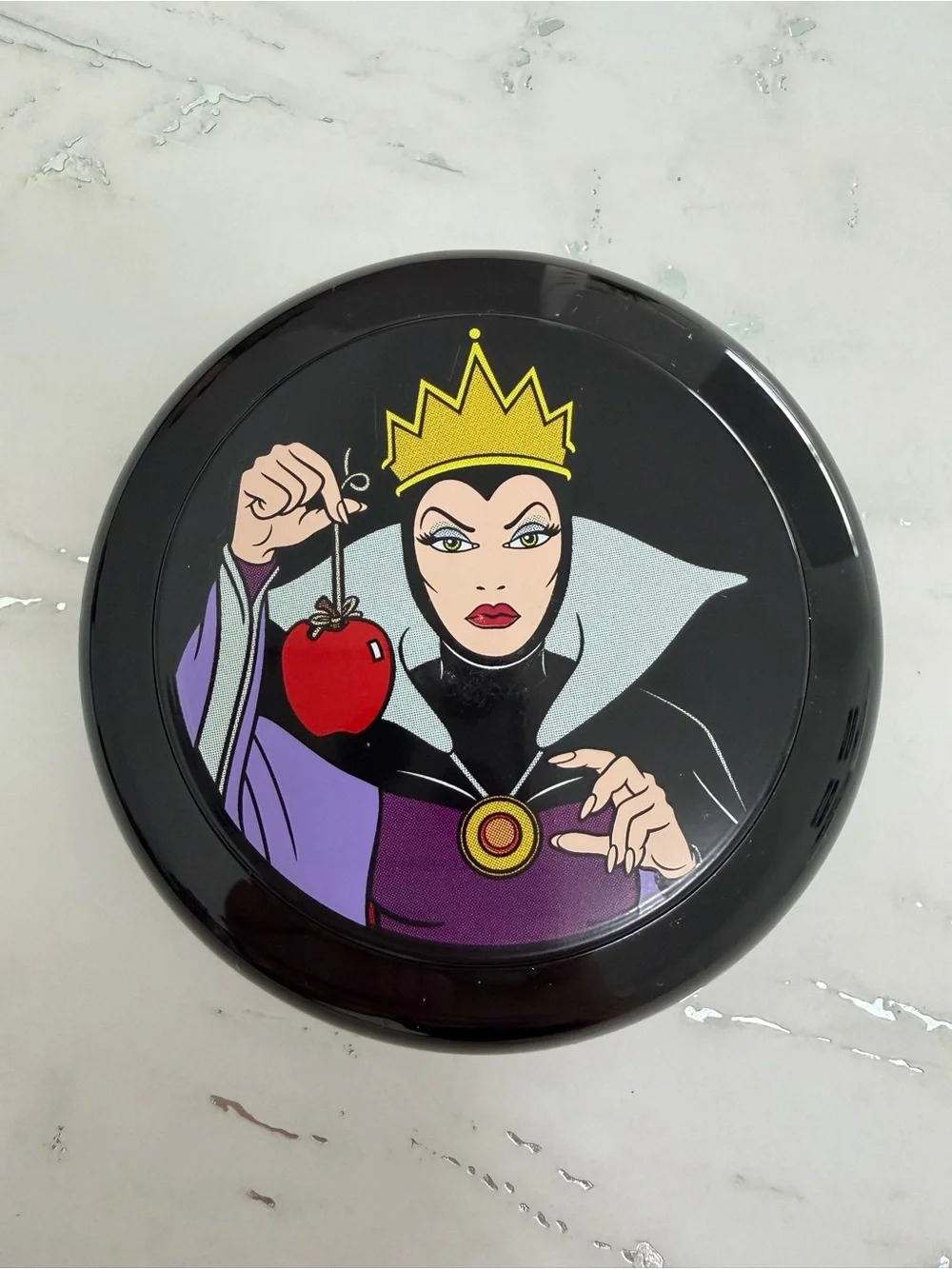 N1B MAC Cosmetics LE Venomous Villians Oh So Fair Beauty Powder! RARE!!!